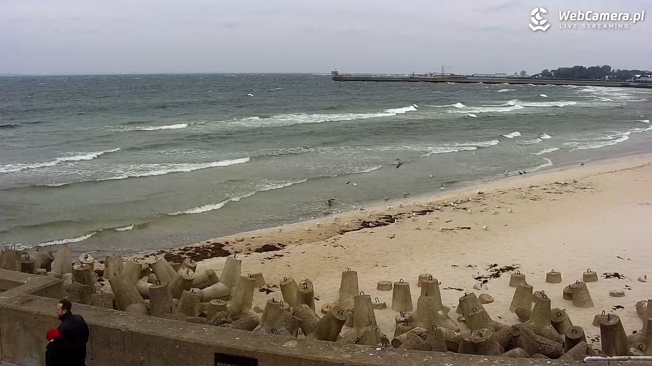 Hel - widok na bulwar i plażę - 04 październik 2025, 14:14