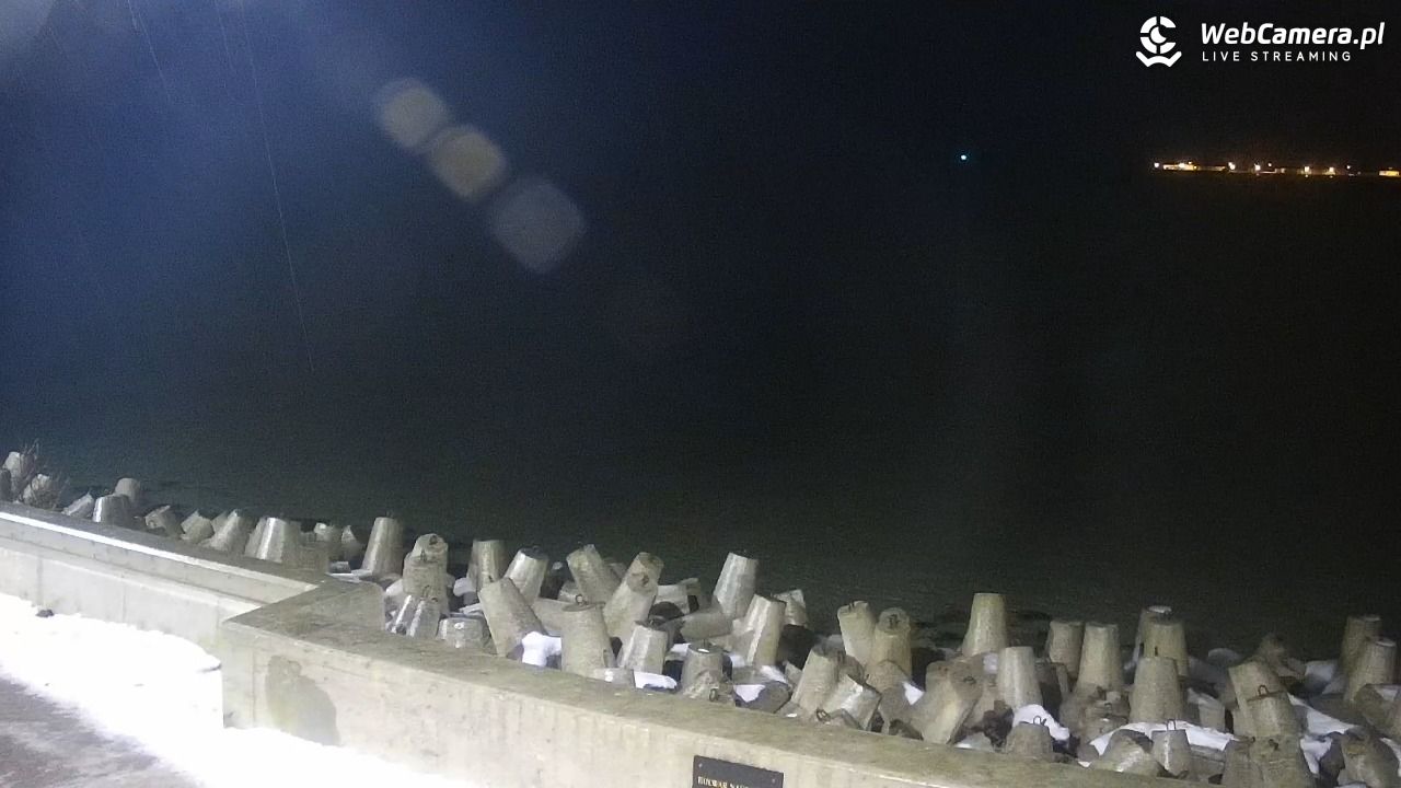 Hel - widok na bulwar i plażę - 26 styczeń 2026, 17:16