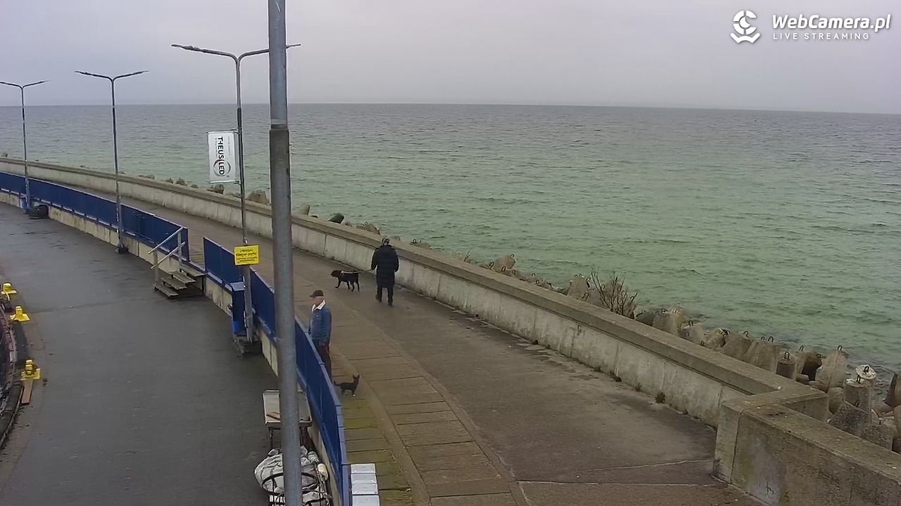 Hel - widok na bulwar i plażę - 12 grudzień 2025, 12:47