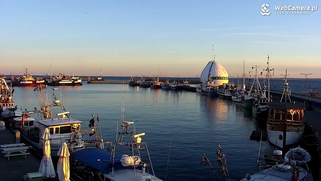 Hel - widok na bulwar i plażę - 26 kwiecień 2026, 19:53