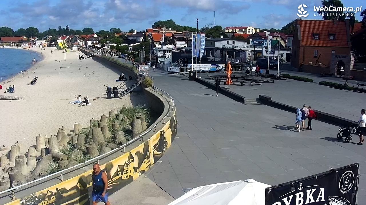 Hel - widok na bulwar i plażę - 13 sierpień 2026, 10:13