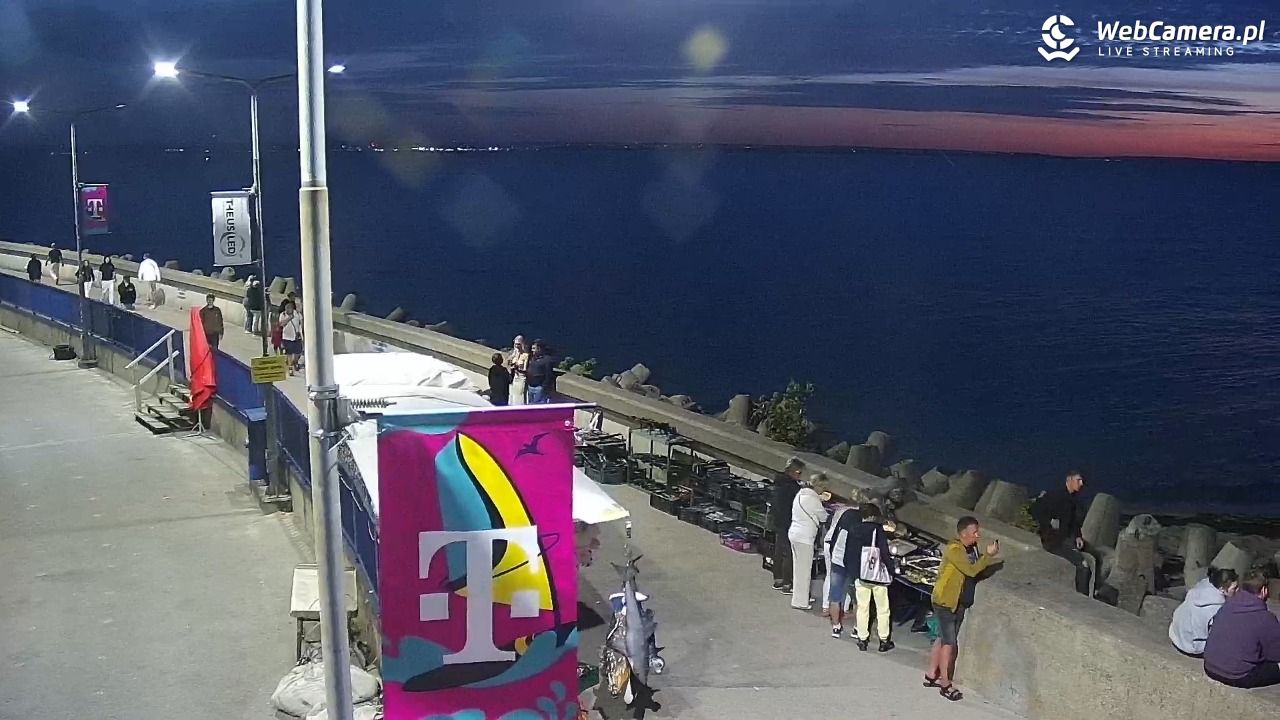 Hel - widok na bulwar i plażę - 13 sierpień 2026, 21:14