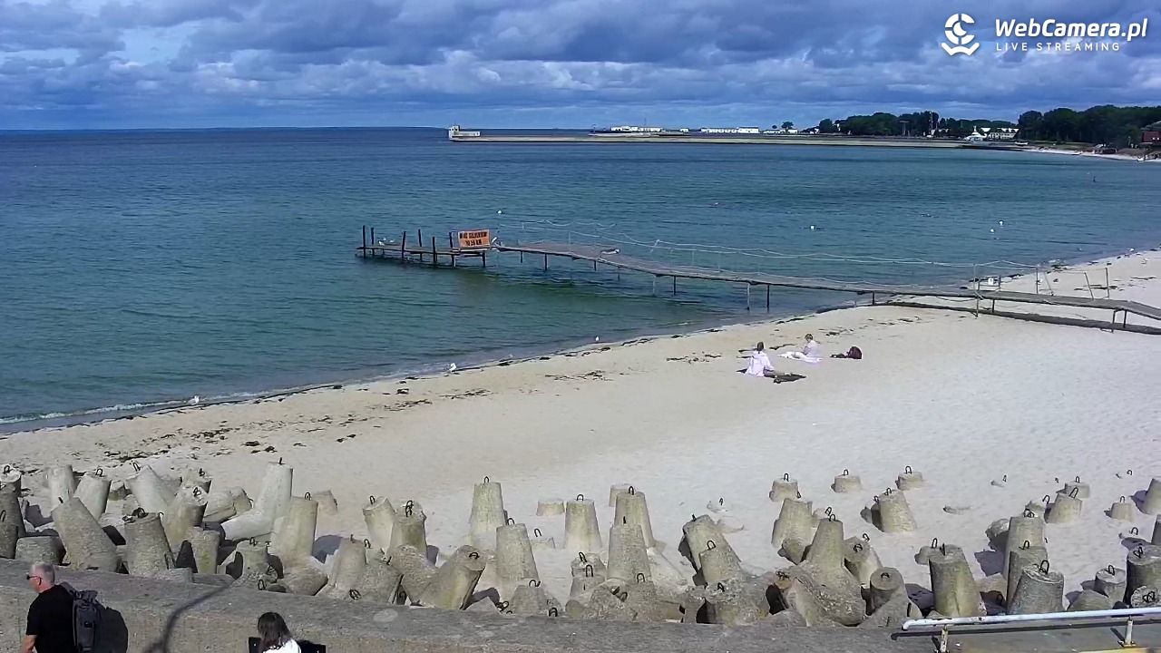 Hel - widok na bulwar i plażę - 20 sierpień 2025, 09:56