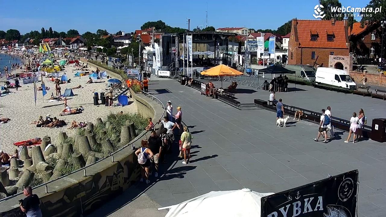 Hel - widok na bulwar i plażę - 13 sierpień 2026, 15:14