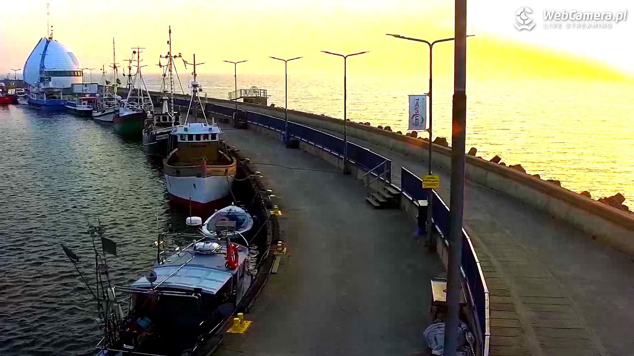 Hel - widok na bulwar i plażę - 11 marzec 2026, 17:09