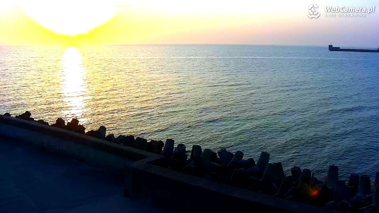 Hel - widok na bulwar i plażę - 11 marzec 2026, 17:10