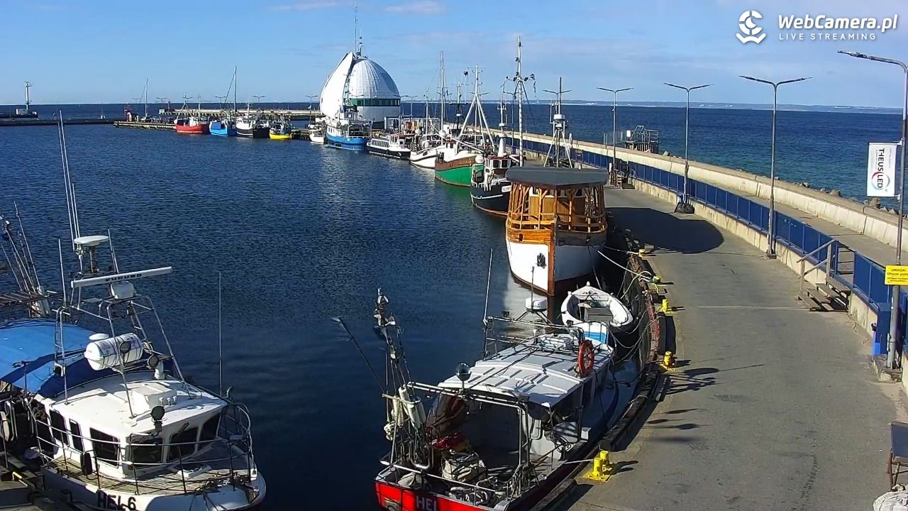 Hel - widok na bulwar i plażę - 29 kwiecień 2026, 08:06