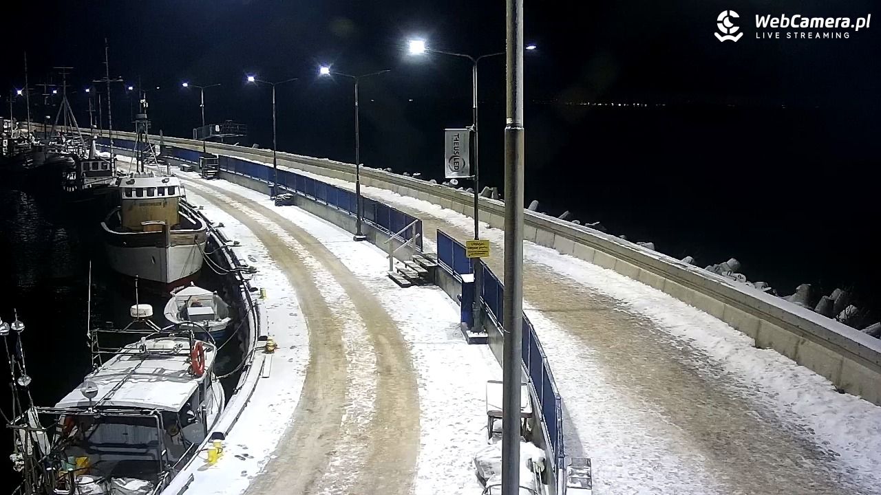 Hel - widok na bulwar i plażę - 28 styczeń 2026, 19:19