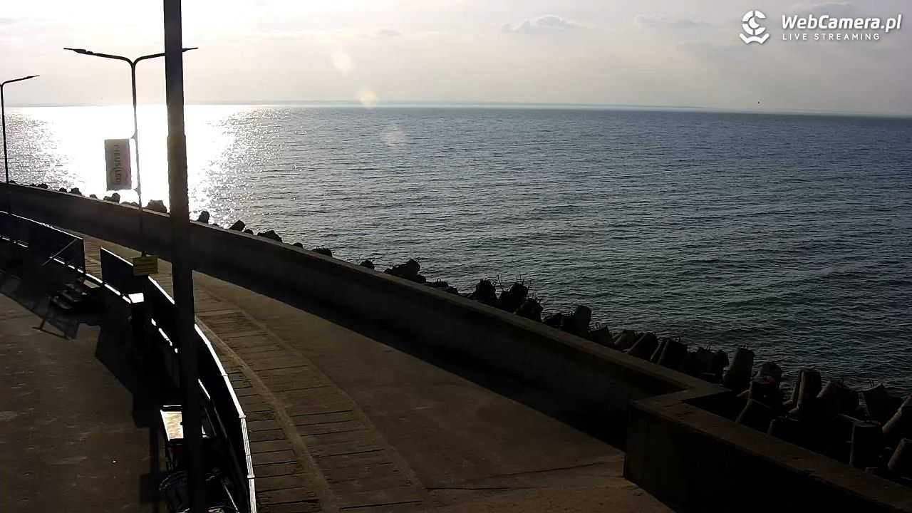 Hel - widok na bulwar i plażę - 14 marzec 2026, 15:22