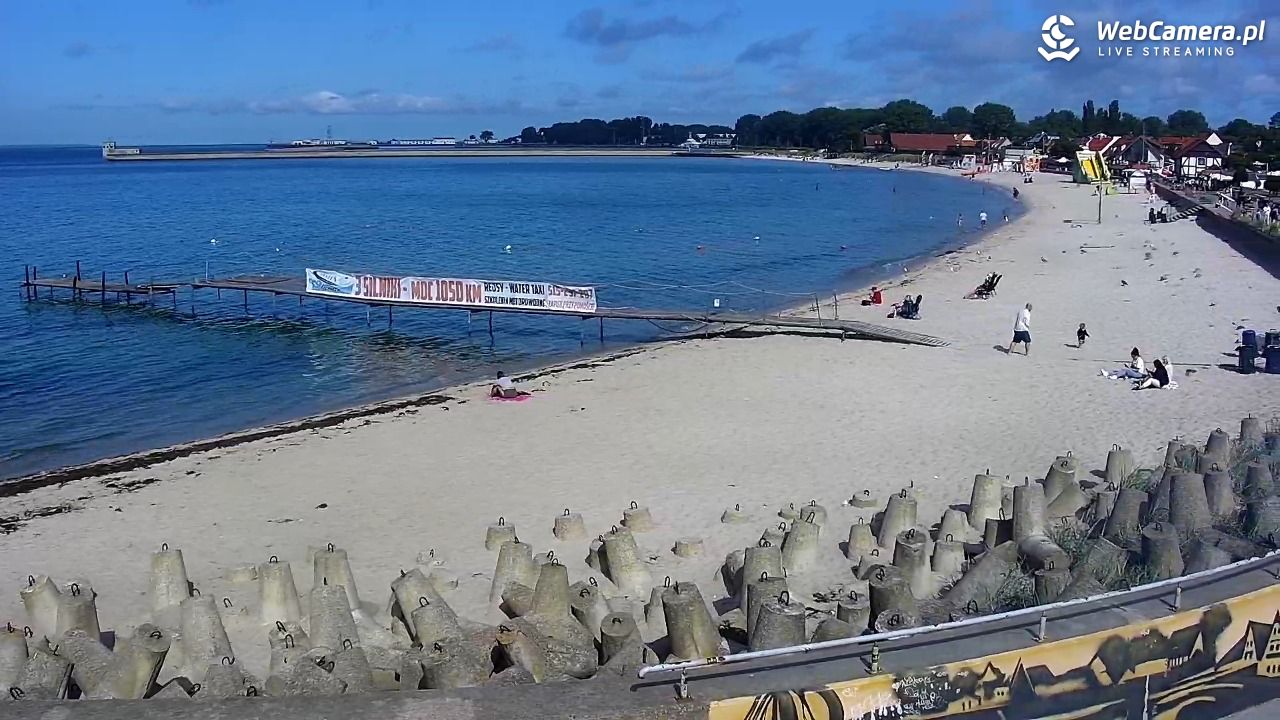 Hel - widok na bulwar i plażę - 13 sierpień 2026, 10:12