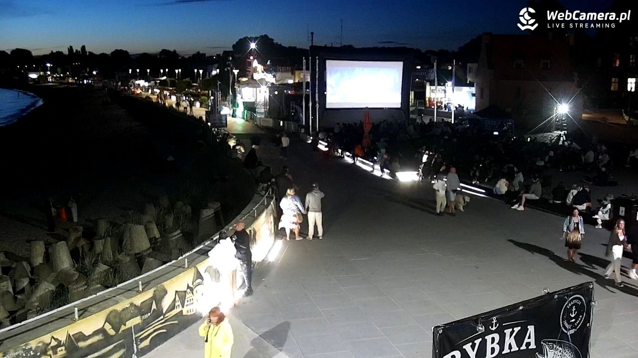 Hel - widok na bulwar i plażę - 12 sierpień 2026, 21:36