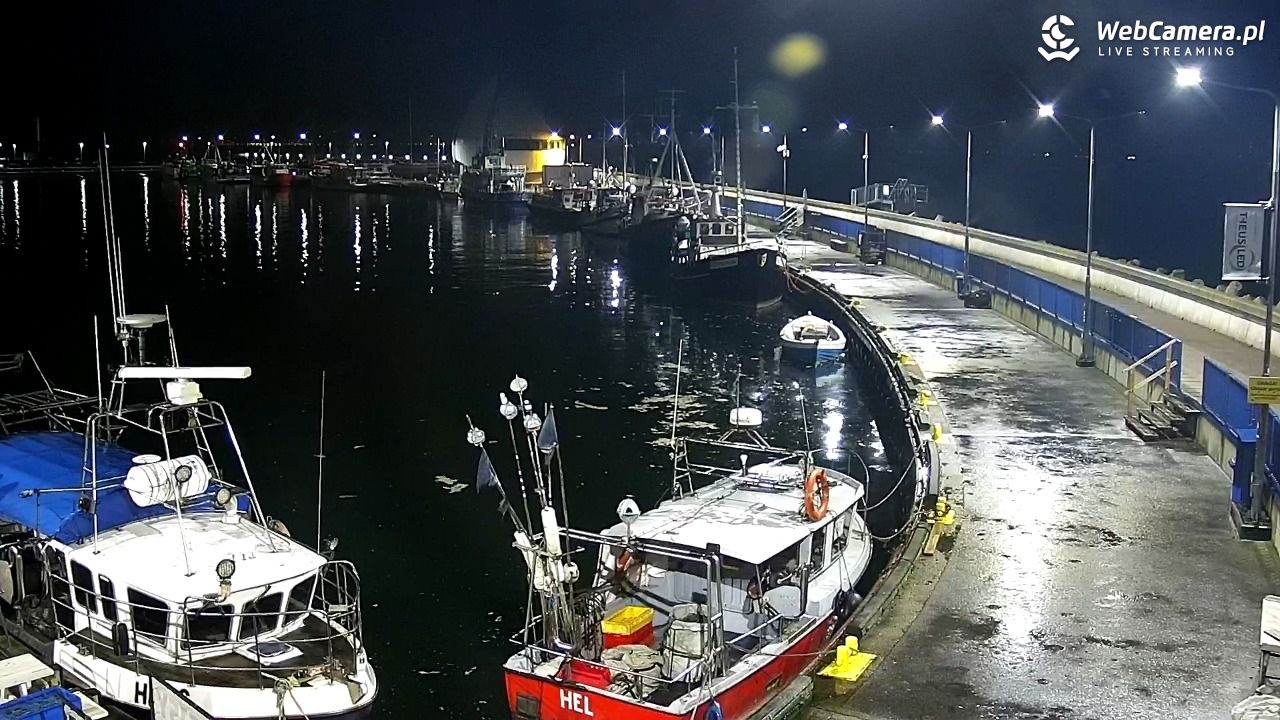 Hel - widok na bulwar i plażę - 13 grudzień 2025, 04:20