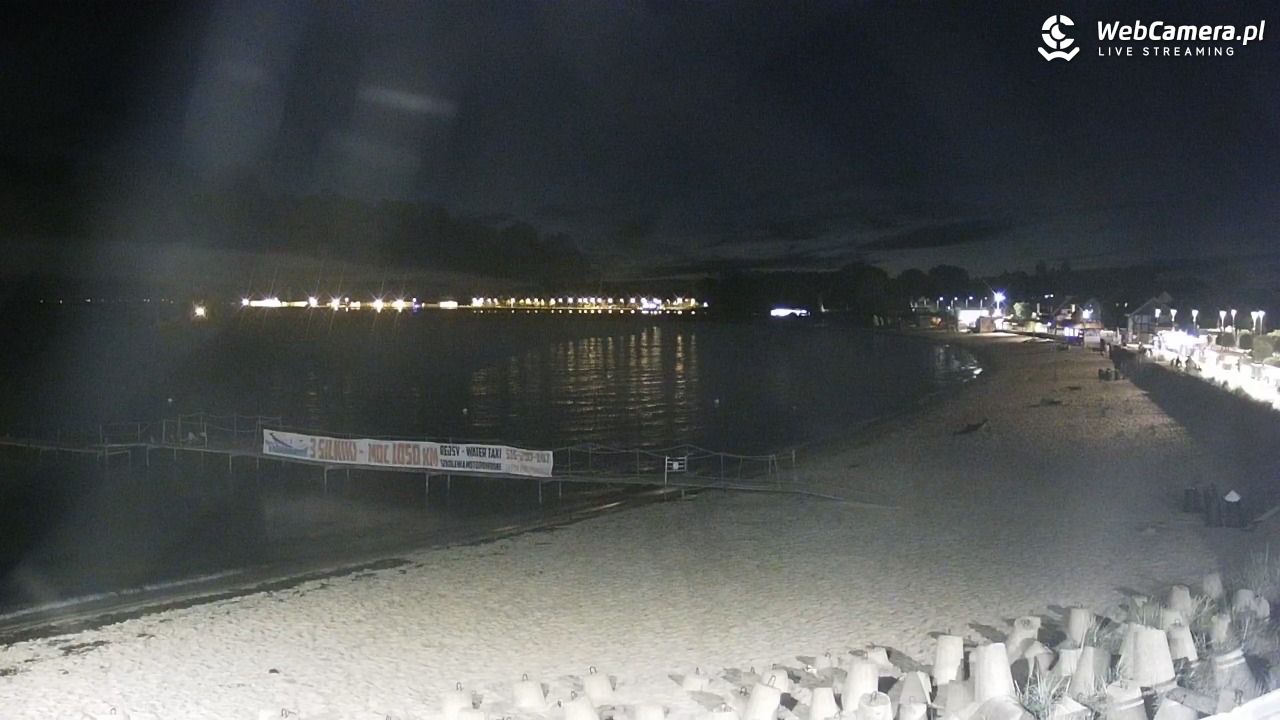 Hel - widok na bulwar i plażę - 12 sierpień 2026, 22:24