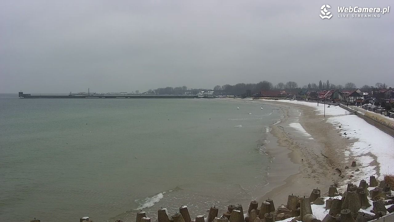 Hel - widok na bulwar i plażę - 26 styczeń 2026, 11:41