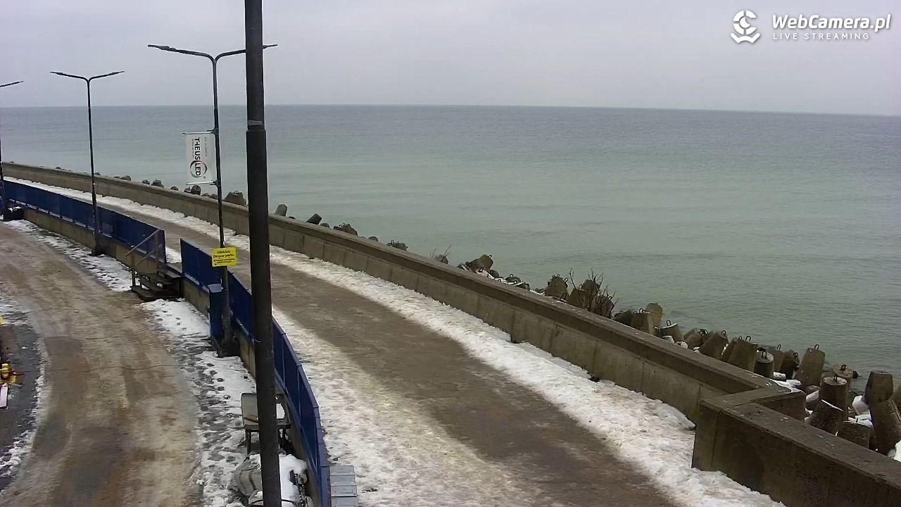 Hel - widok na bulwar i plażę - 26 styczeń 2026, 09:45