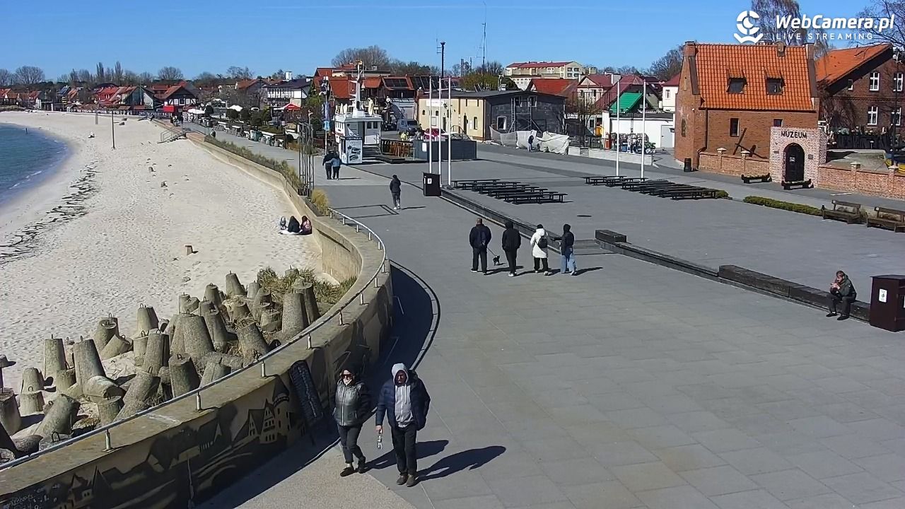 Hel - widok na bulwar i plażę - 27 kwiecień 2026, 14:58