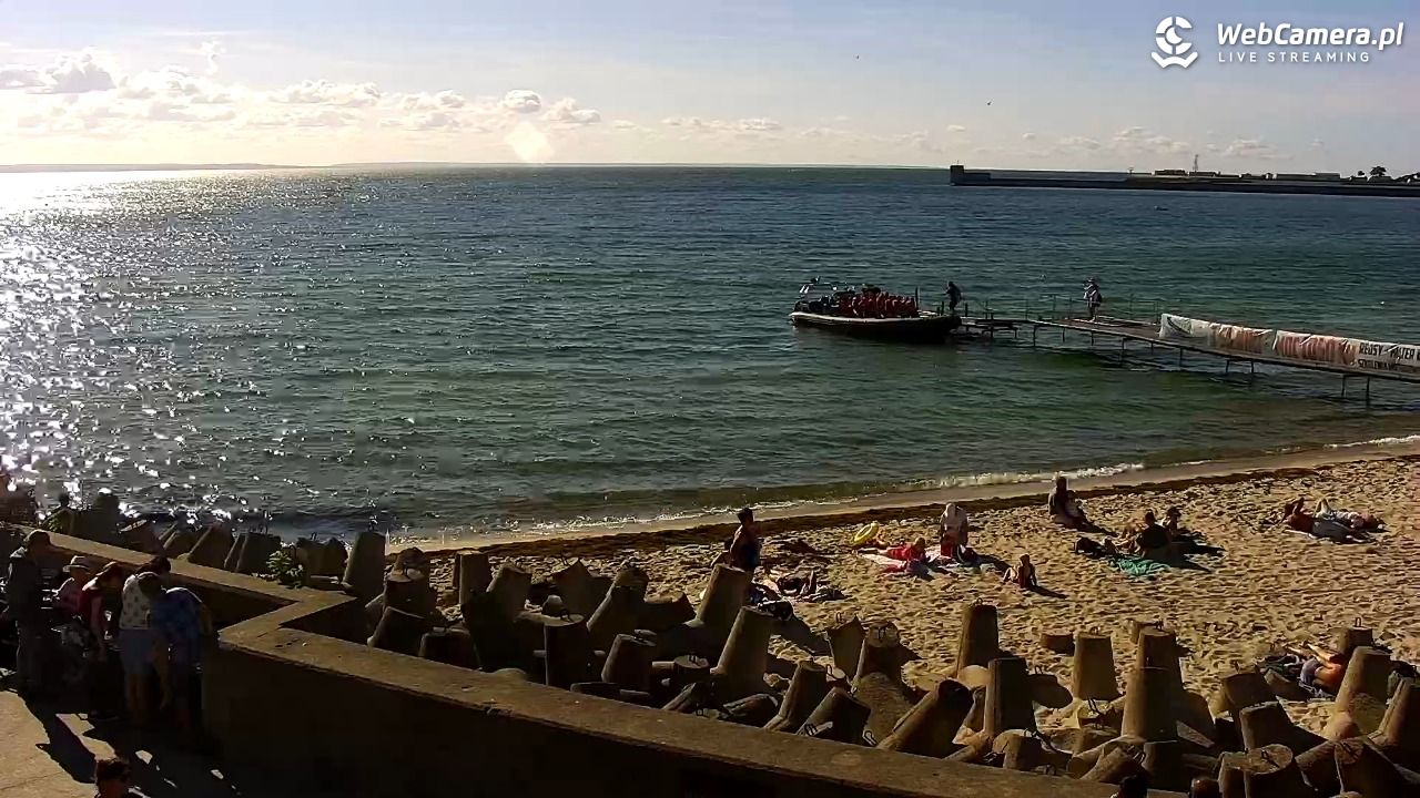 Hel - widok na bulwar i plażę - 12 sierpień 2026, 16:39