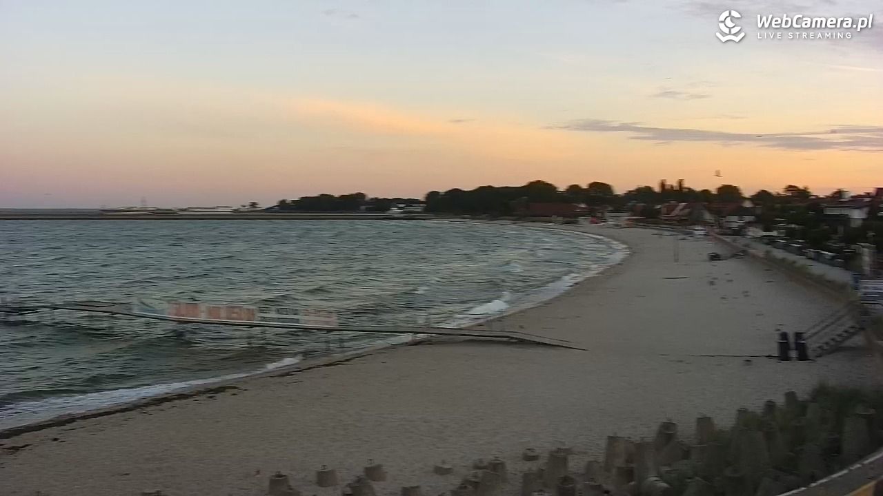Hel - widok na bulwar i plażę - 14 sierpień 2026, 05:27
