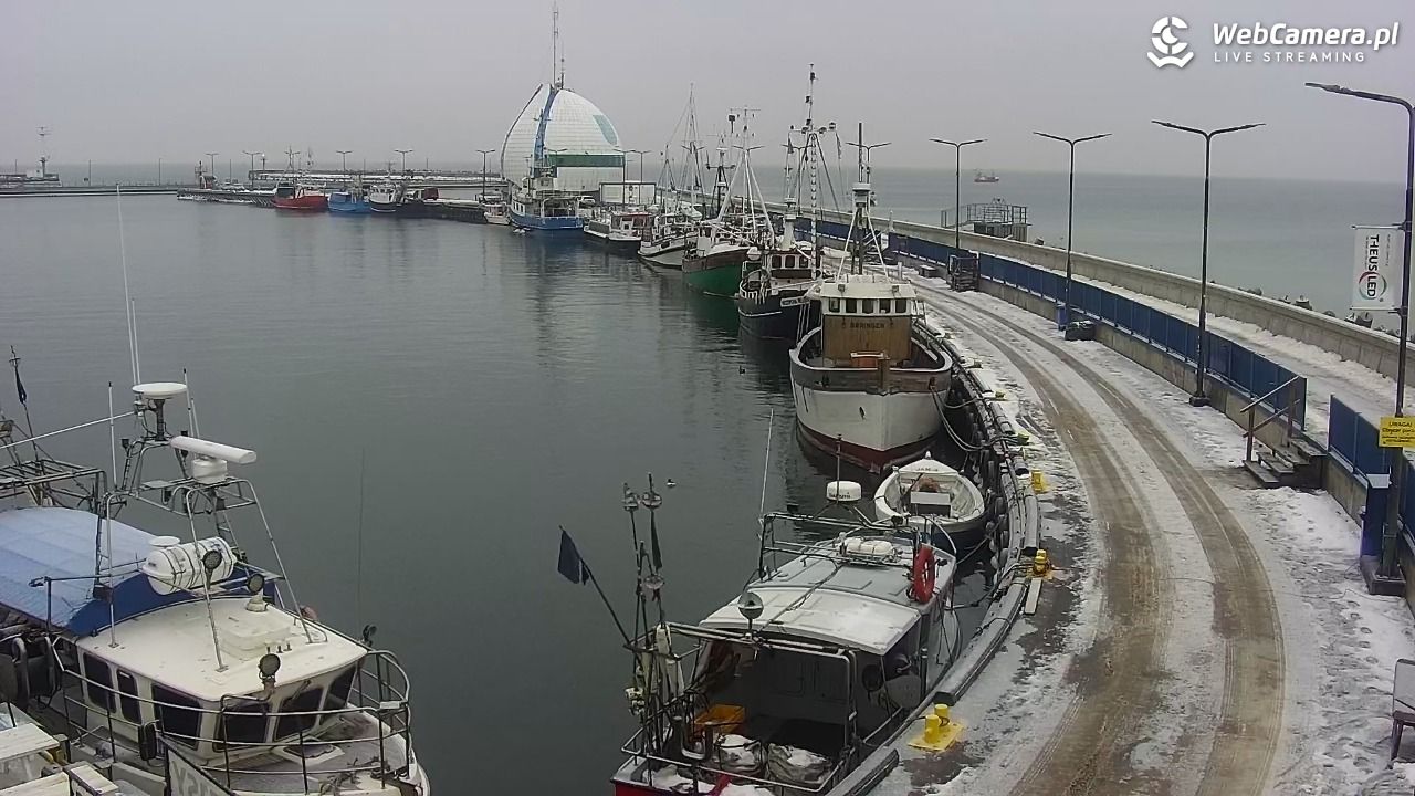 Hel - widok na bulwar i plażę - 27 styczeń 2026, 09:07