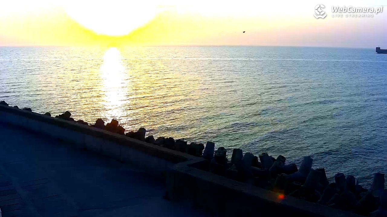 Hel - widok na bulwar i plażę - 11 marzec 2026, 17:10