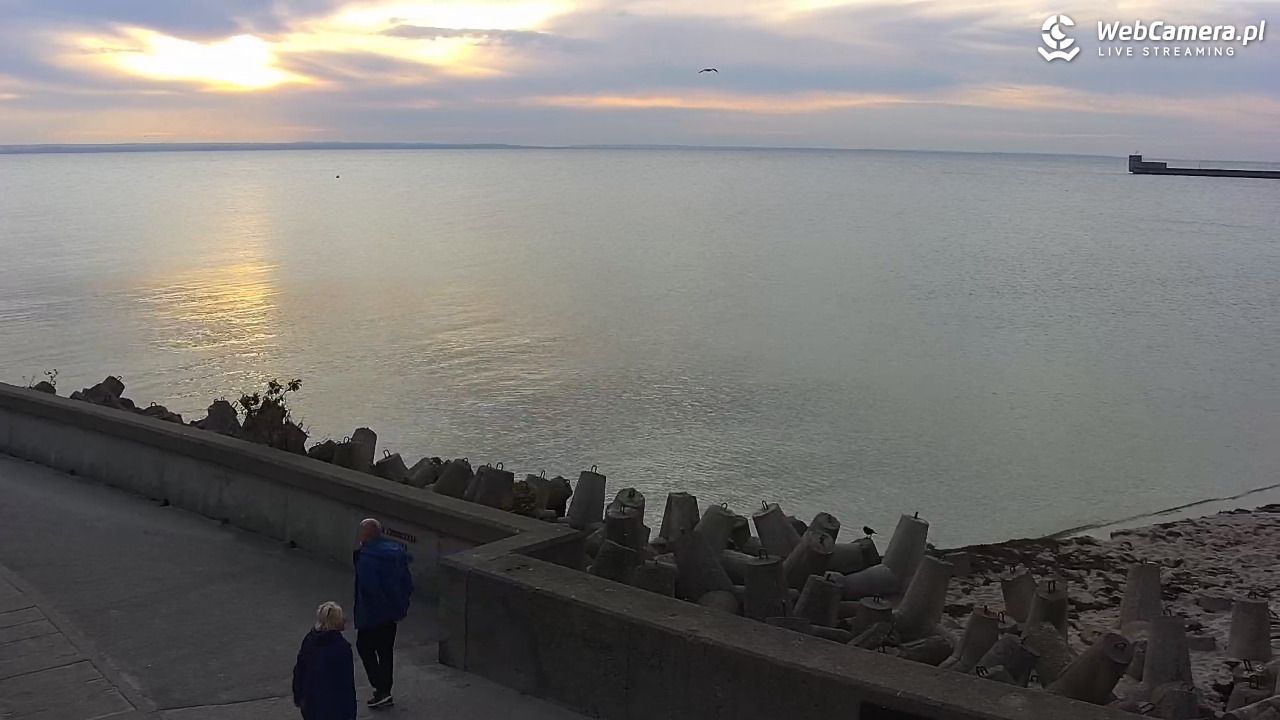 Hel - widok na bulwar i plażę - 30 wresień 2026, 17:47