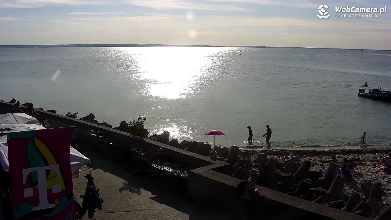 Hel - widok na bulwar i plażę - 13 sierpień 2026, 17:35