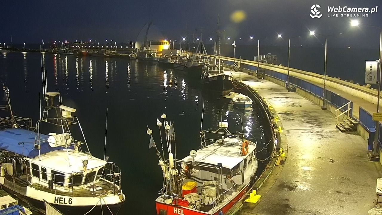 Hel - widok na bulwar i plażę - 12 grudzień 2025, 07:14