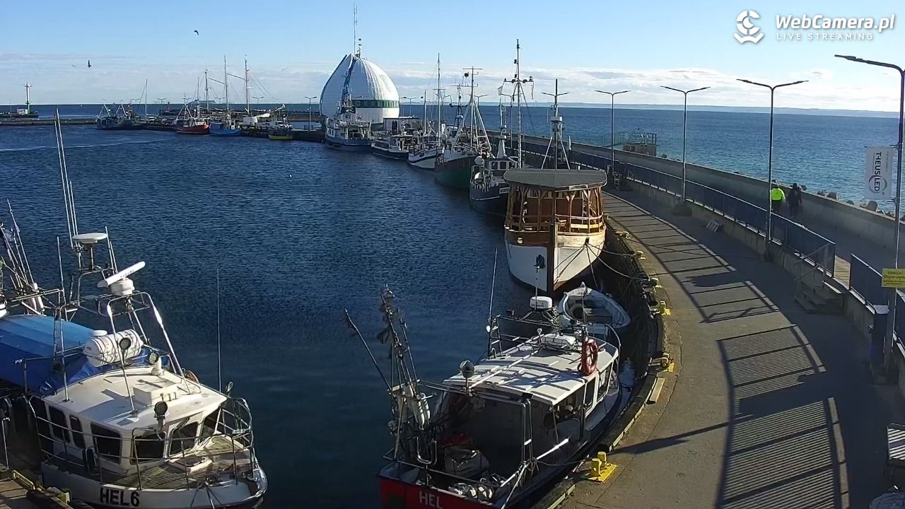 Hel - widok na bulwar i plażę - 28 kwiecień 2026, 17:54