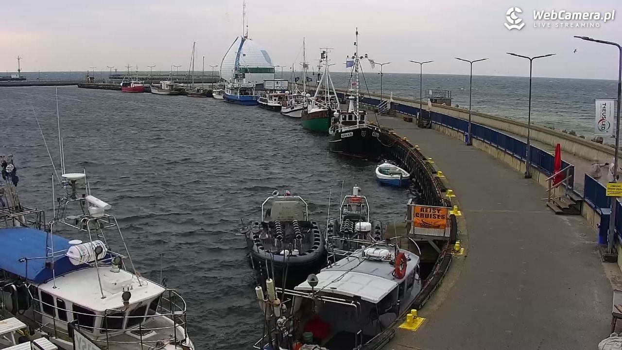 Hel - widok na bulwar i plażę - 04 październik 2025, 09:52