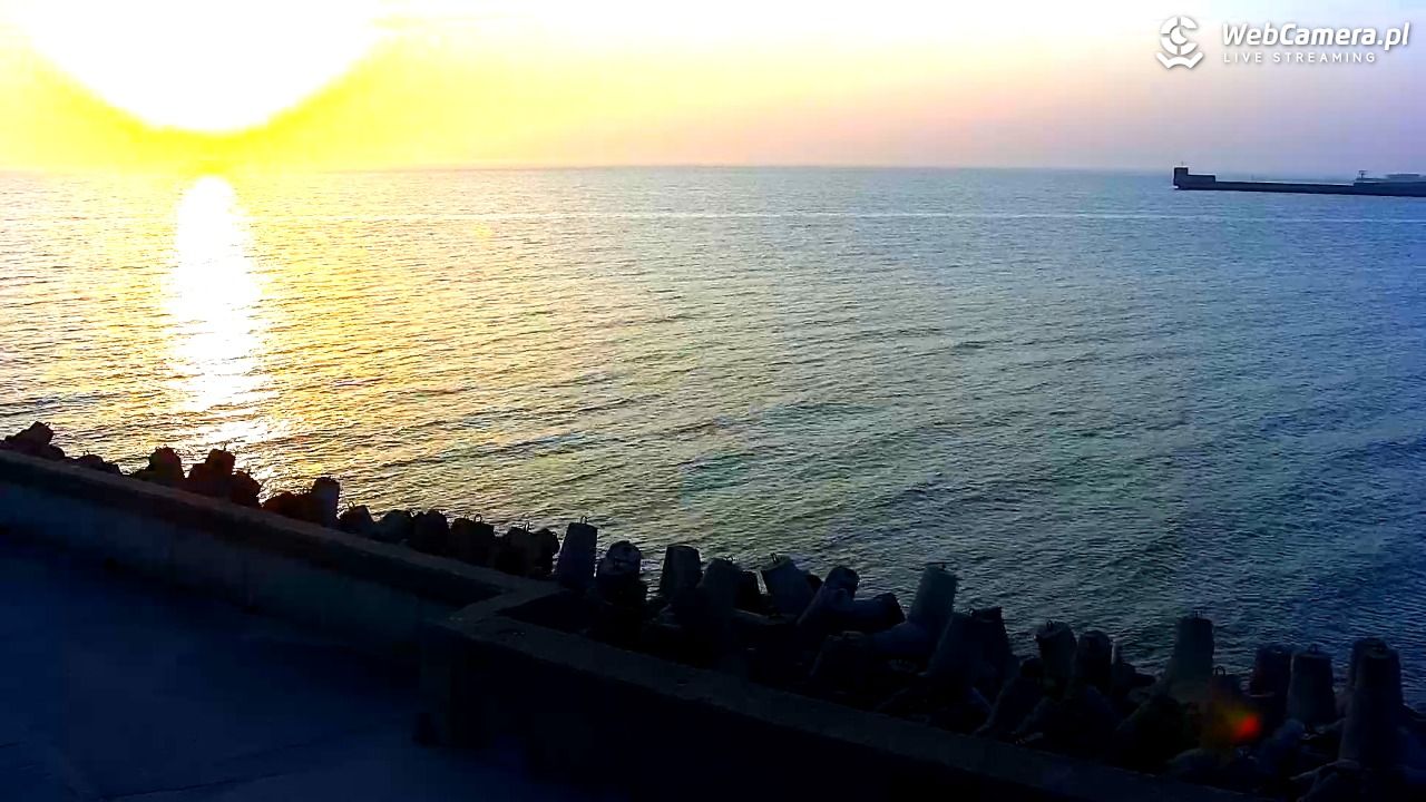 Hel - widok na bulwar i plażę - 11 marzec 2026, 17:10