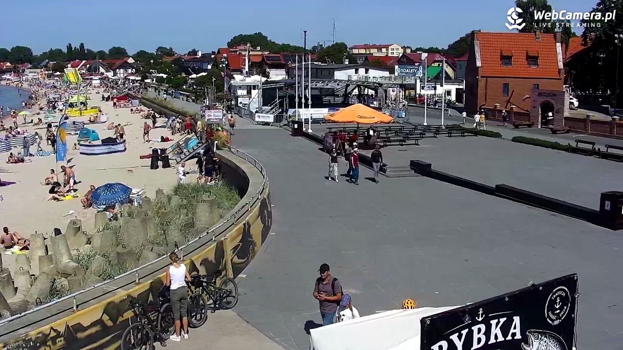 Hel - widok na bulwar i plażę - 14 sierpień 2026, 12:21