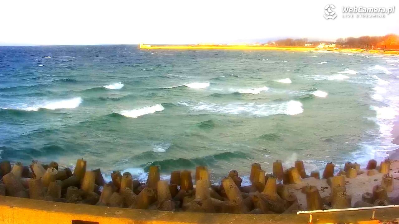 Hel - widok na bulwar i plażę - 21 listopad 2025, 08:56