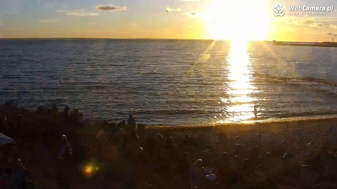 Hel - widok na bulwar i plażę - 12 sierpień 2026, 19:50