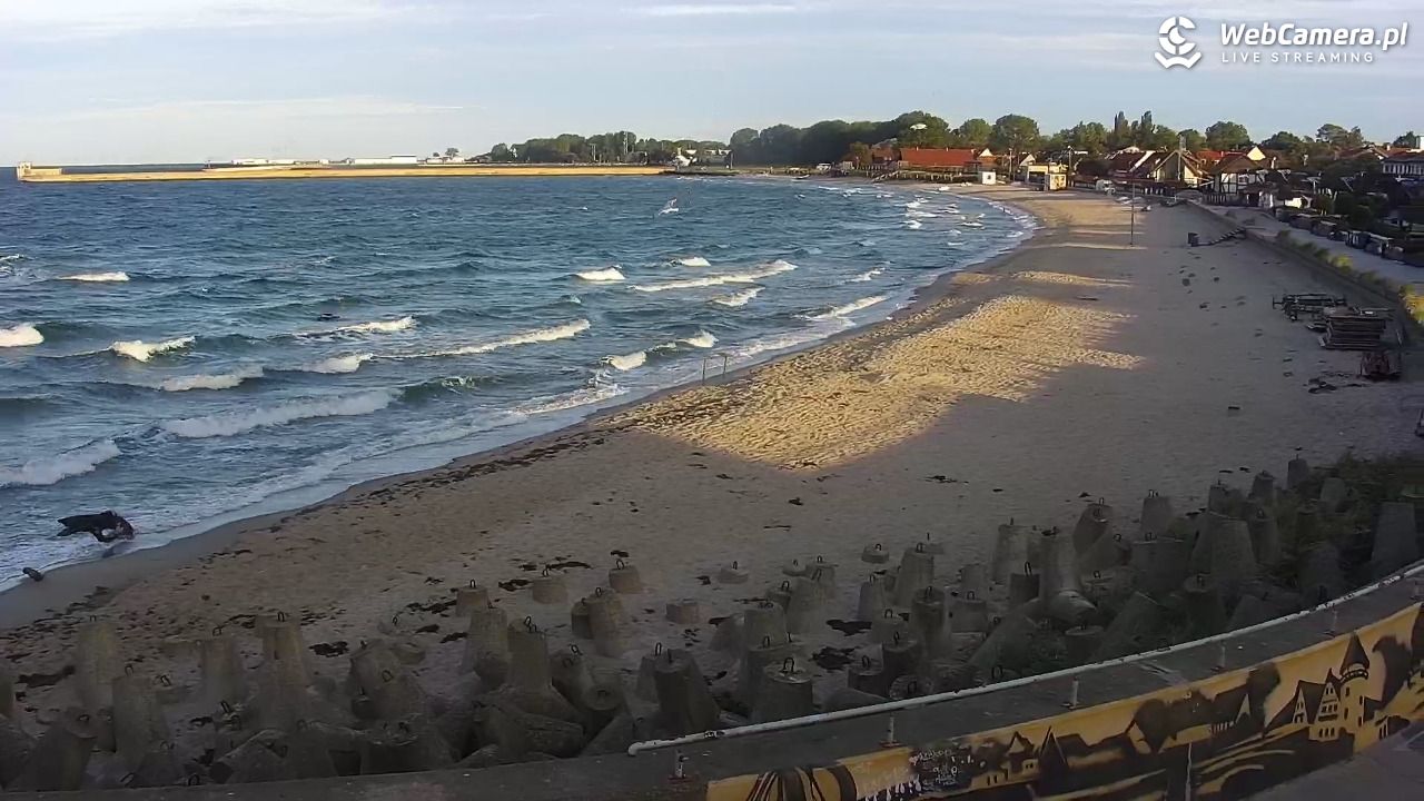 Hel - widok na bulwar i plażę - 05 październik 2026, 08:03