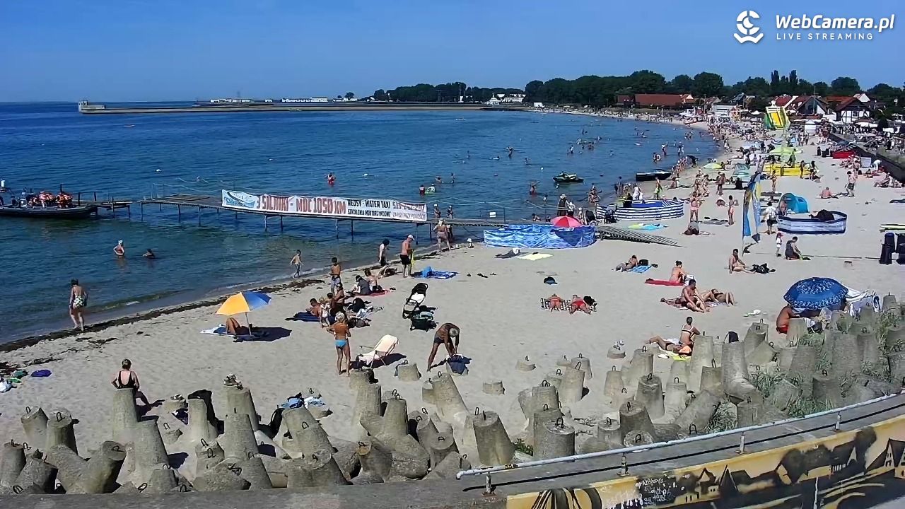 Hel - widok na bulwar i plażę - 14 sierpień 2026, 11:56
