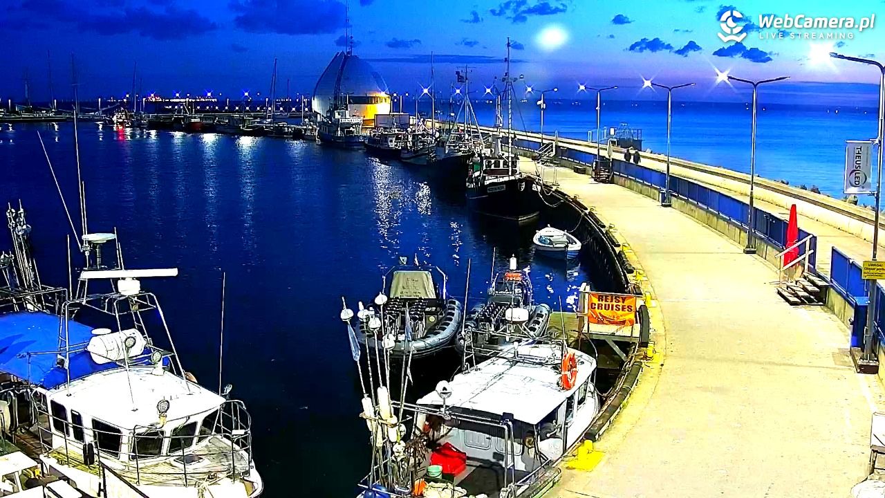 Hel - widok na bulwar i plażę - 03 październik 2025, 18:57