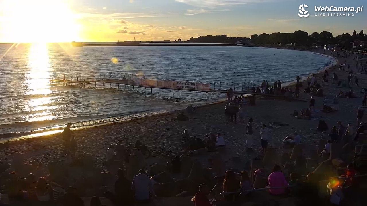 Hel - widok na bulwar i plażę - 12 sierpień 2026, 19:55
