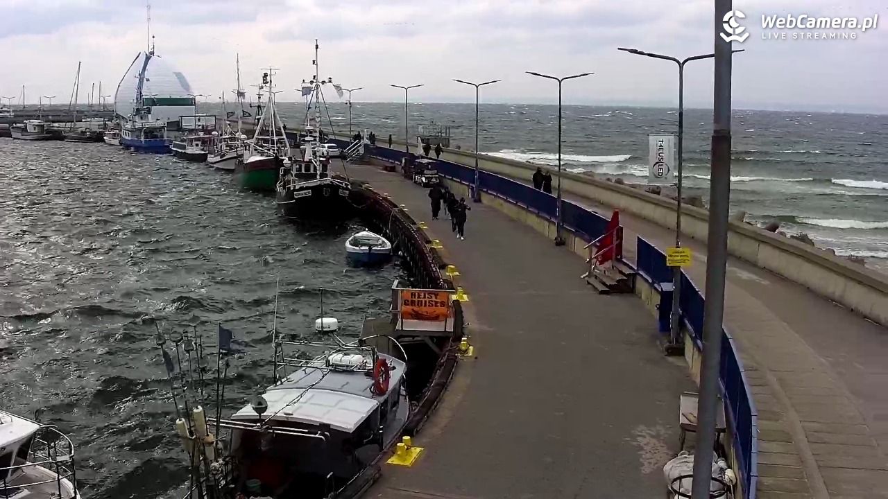 Hel - widok na bulwar i plażę - 04 październik 2025, 13:02