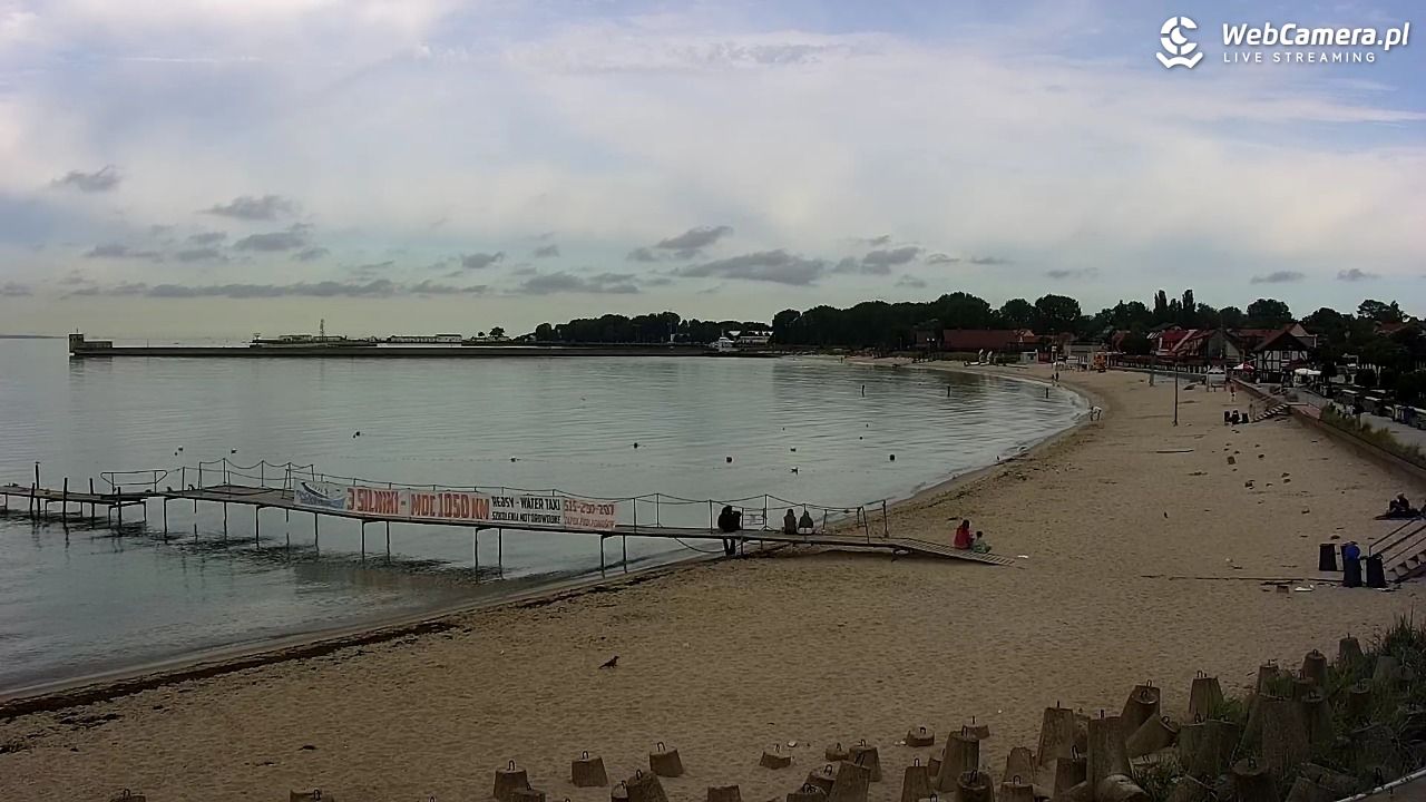 Hel - widok na bulwar i plażę - 13 sierpień 2026, 08:57