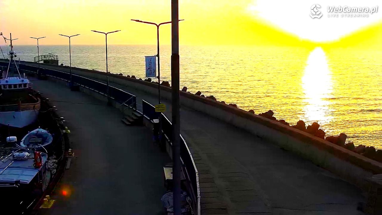 Hel - widok na bulwar i plażę - 11 marzec 2026, 17:09