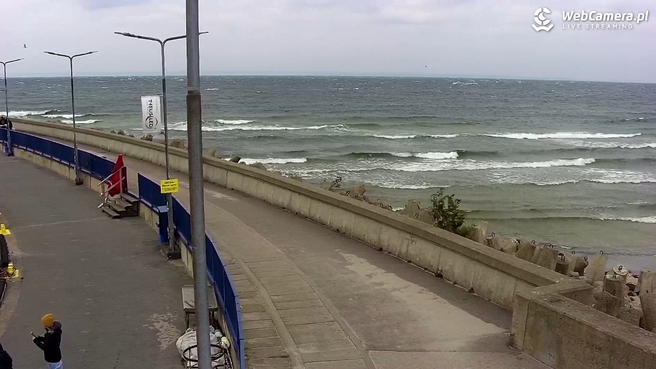 Hel - widok na bulwar i plażę - 04 październik 2025, 13:38
