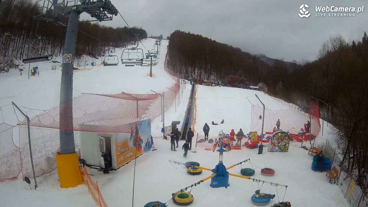 Hotel Stok w Wiśle - widok na tor saneczkowy - 22 luty 2026, 15:51