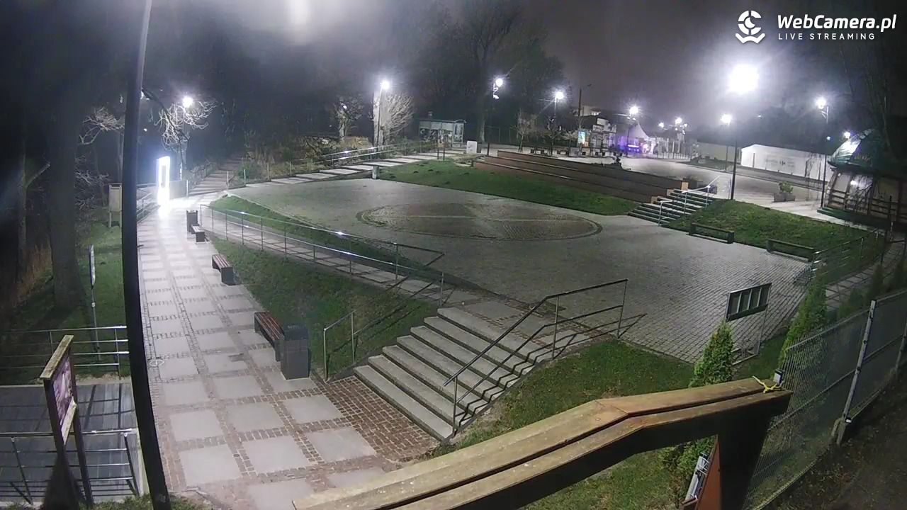 JAROSŁAWIEC - widok na deptak - 17 grudzień 2025, 18:11