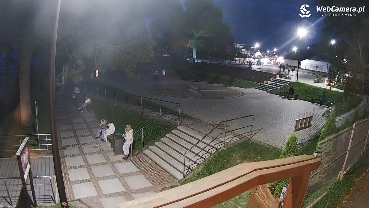JAROSŁAWIEC - widok na deptak - 11 wresień 2025, 20:09