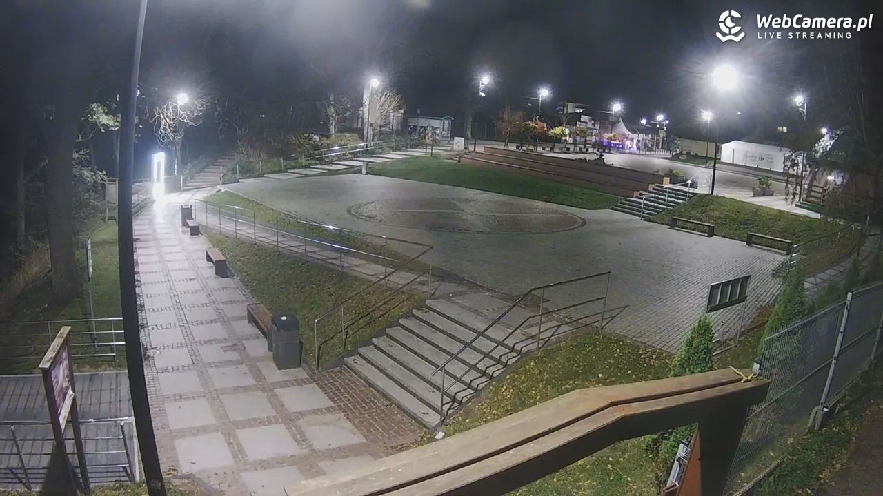 JAROSŁAWIEC - widok na deptak - 29 październik 2025, 20:58