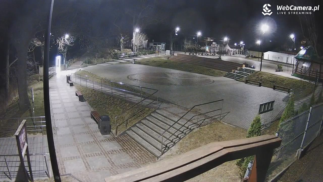 JAROSŁAWIEC - widok na deptak - 19 marzec 2026, 22:19