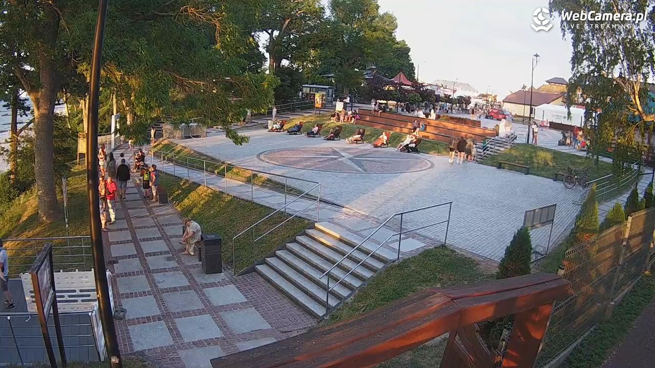 JAROSŁAWIEC - widok na deptak - 30 czerwiec 2026, 21:05