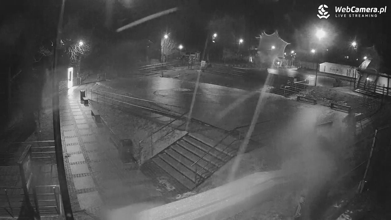JAROSŁAWIEC - widok na deptak - 05 luty 2026, 18:24