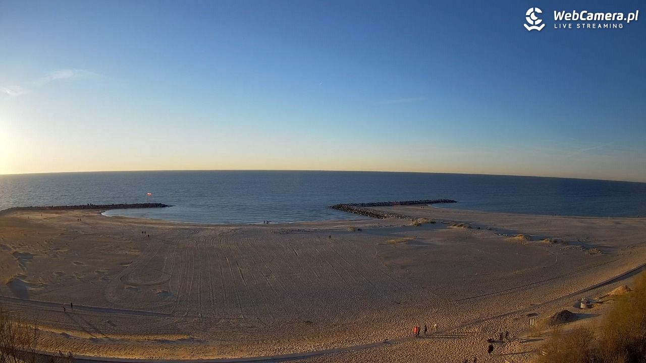 Sztuczna Plaża w Jarosławcu... Dubaj - 01 maj 2026, 19:52