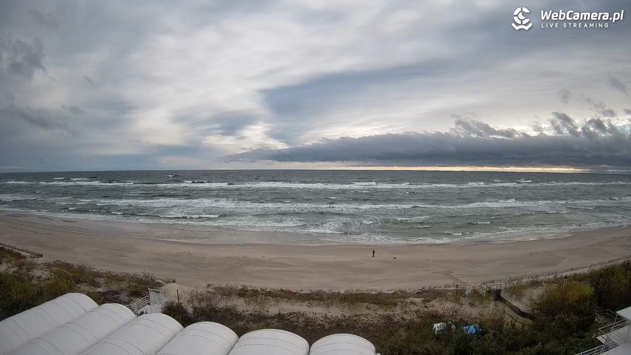 Jurata - widok na plażę NOWOŚĆ - 16 maj 2025, 07:01